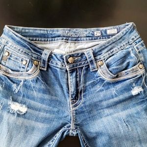 Miss me capri jeans.  Size 29